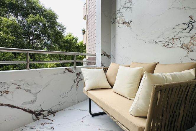 3BR Apartment near Jiangning Rd Metro with Green View (L13)