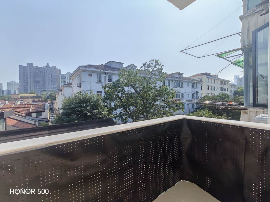 Housing image — Balcony