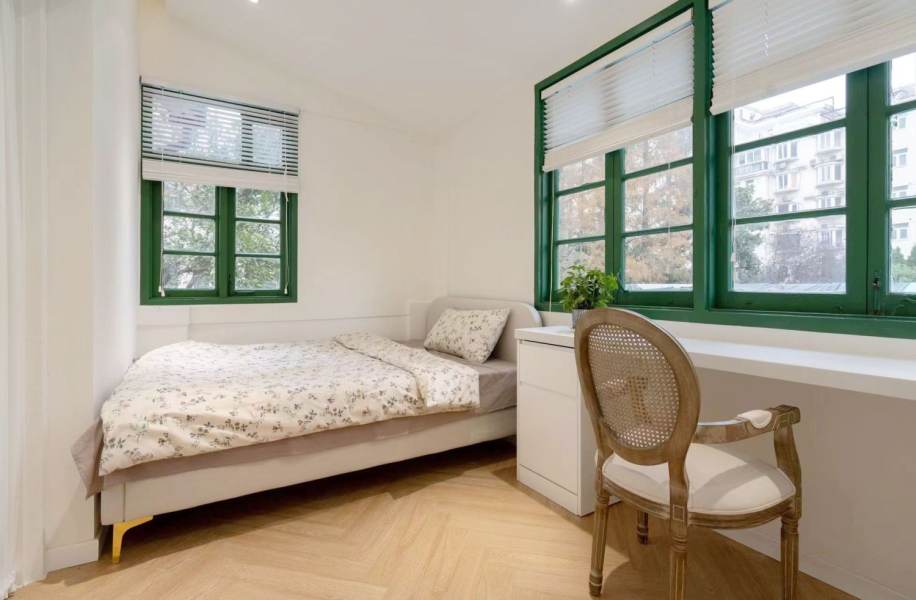 Housing image — Bedroom