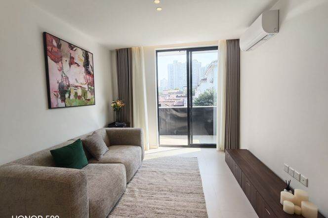 1BR Apartment in Old Xuhui with Green View (L9/L12)