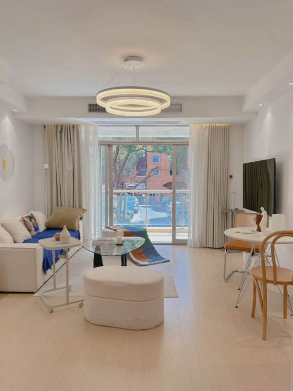 Housing image — Living Room
