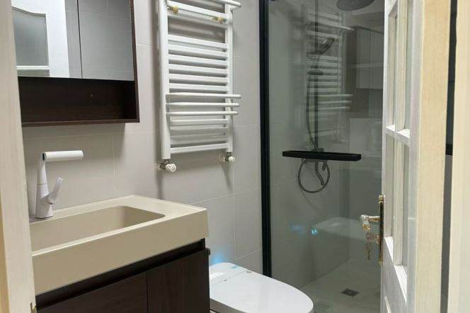 Historic 3BR Apartment near South Shaanxi Rd Metro with Green View (L1/L10/L12/L13)