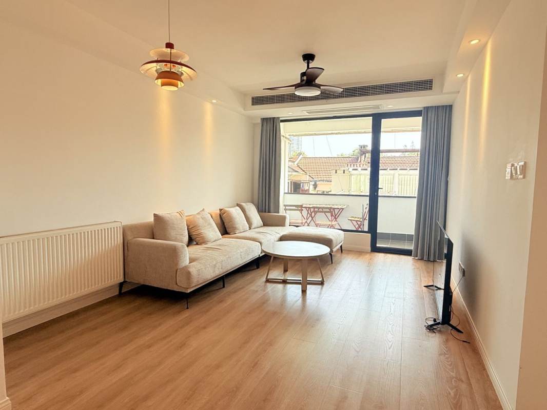Housing image — Living Room