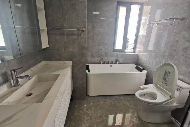 3BR Apartment in Old Xuhui