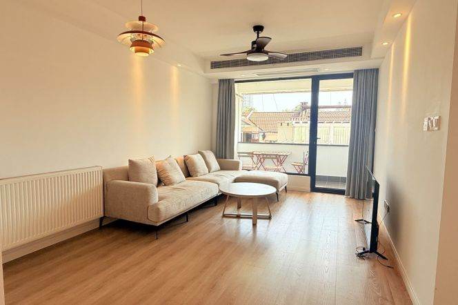 2BR Apartment in Old Xuhui (L2/L7/L14)