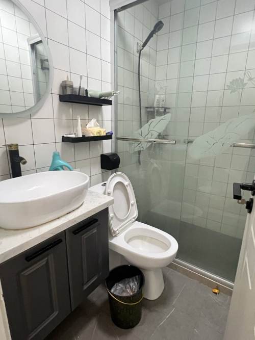 Housing image — Bathroom