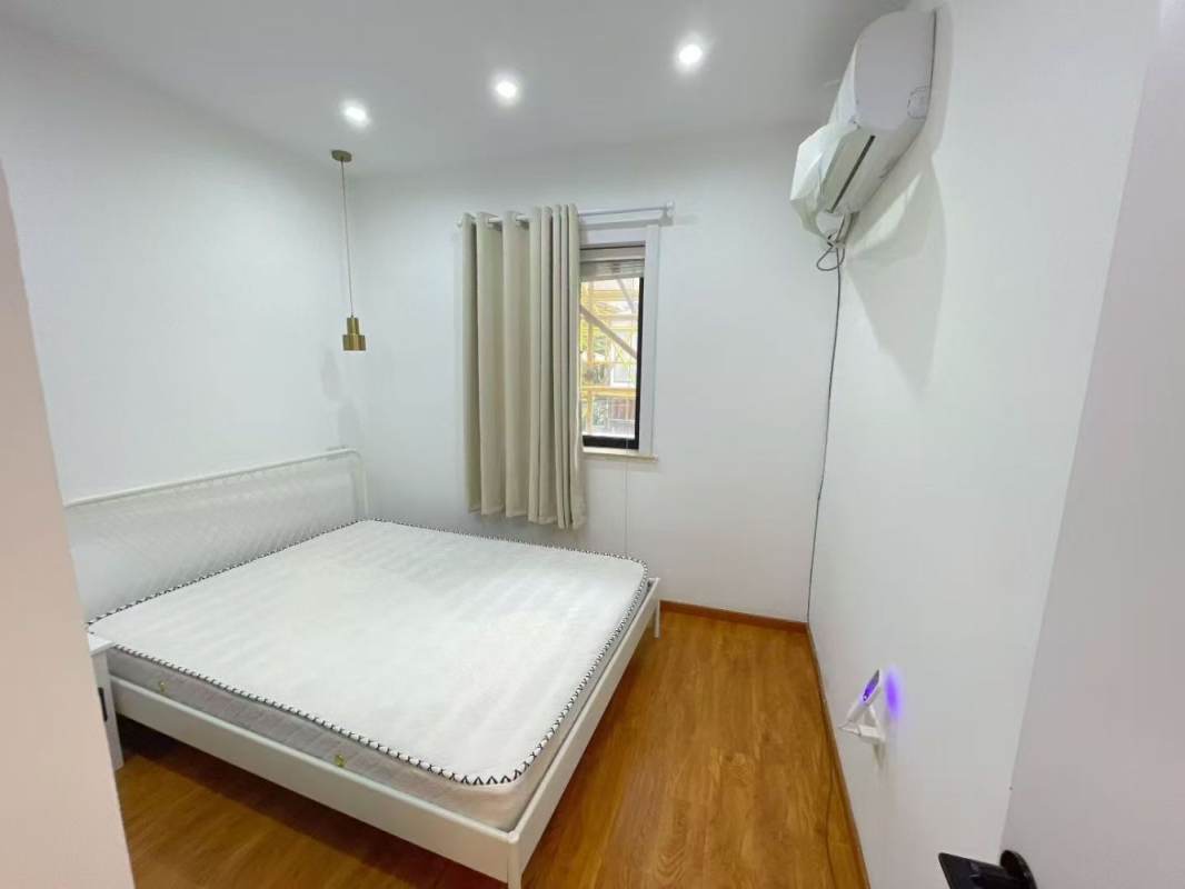 Housing image — Bedroom