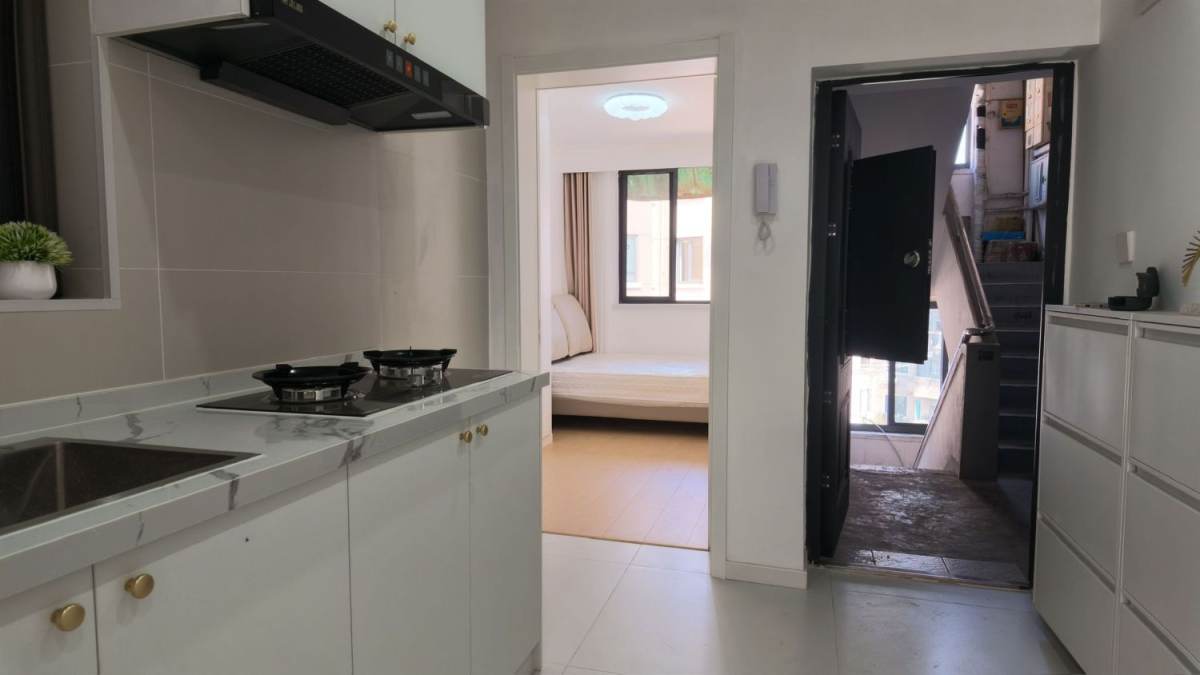 Housing image — Kitchen