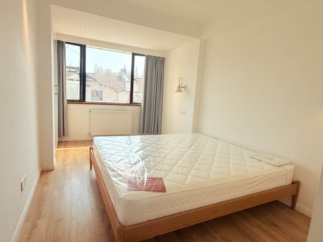 Housing image — Bedroom
