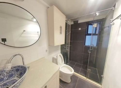 Housing image — Bathroom
