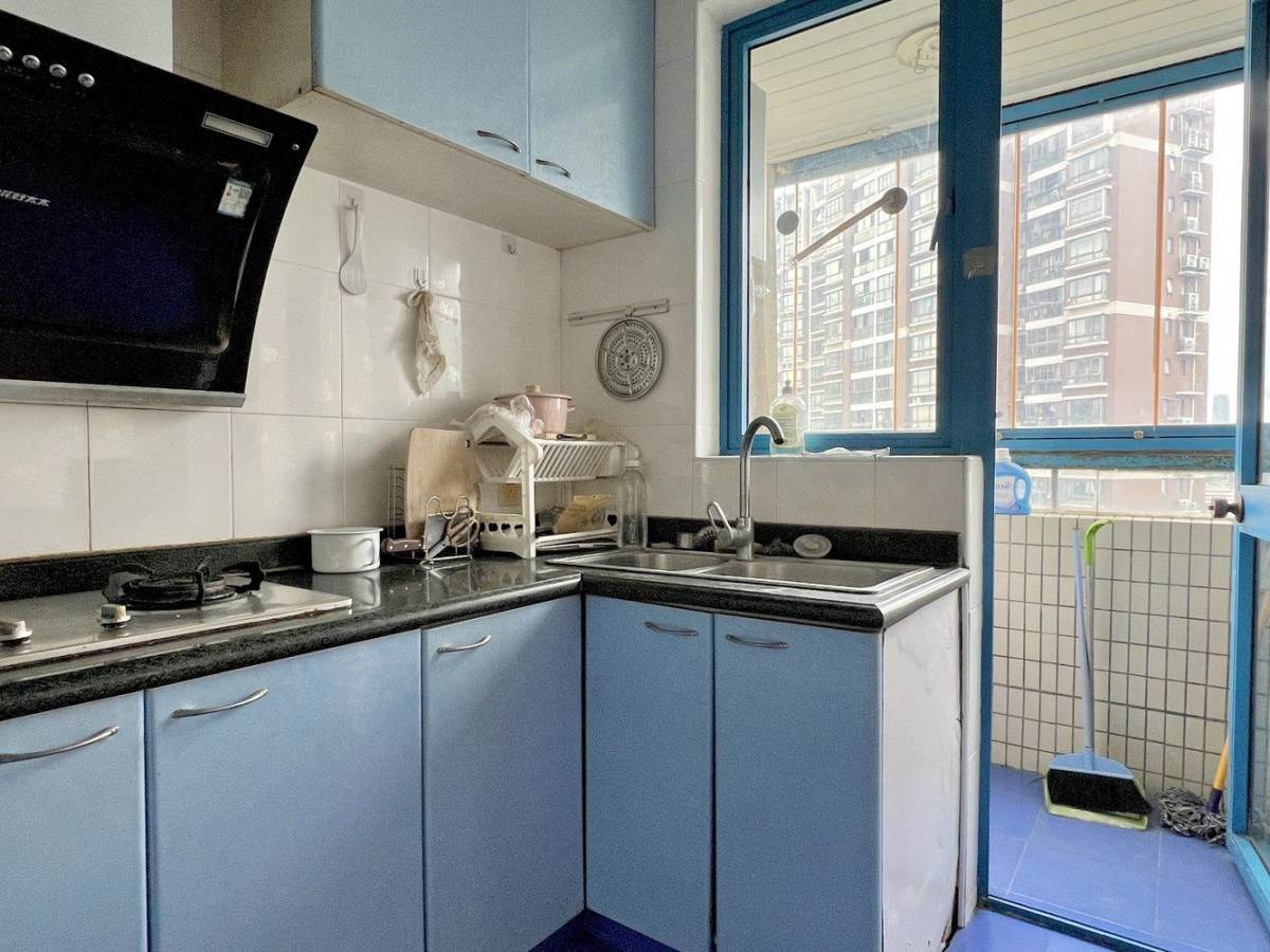 Housing image — Kitchen