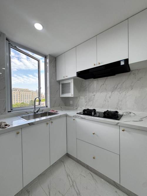Housing image — Kitchen