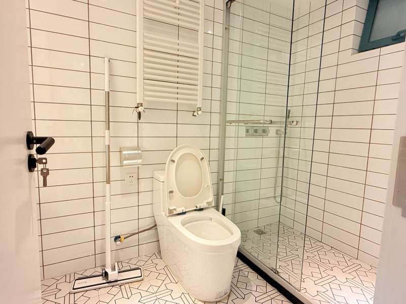 Housing image — Bathroom