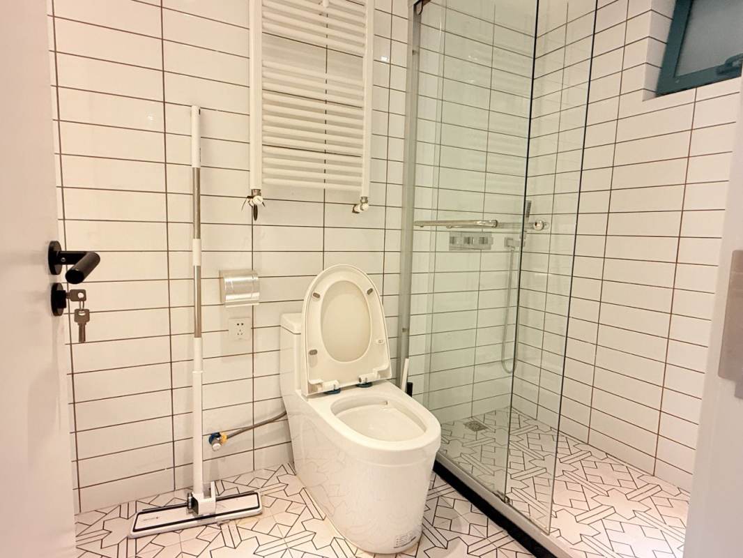 Housing image — Bathroom