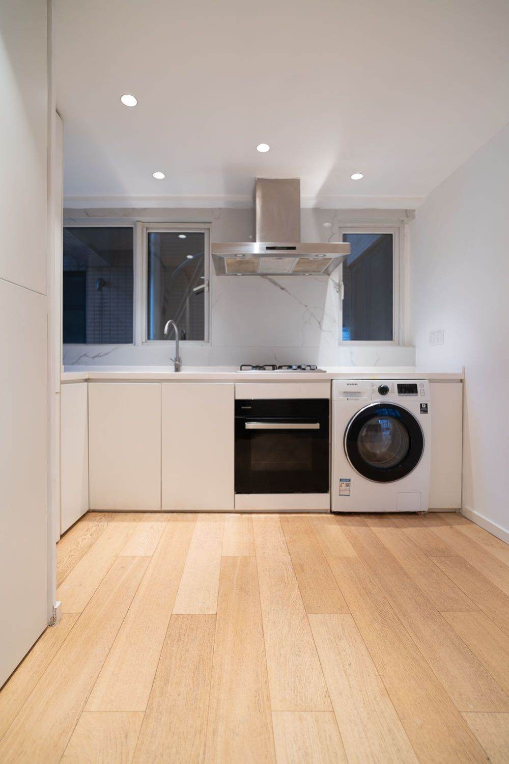 Housing image — Kitchen