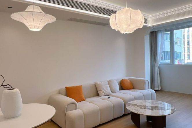 Spacious 1BR Apartment in Hongqiao CBD (L10)