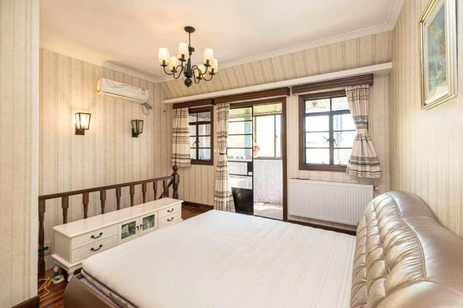 Housing image — Bedroom