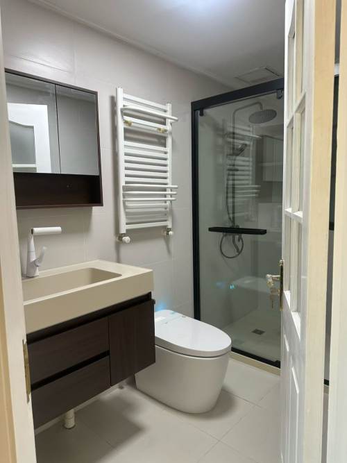 Housing image — Bathroom