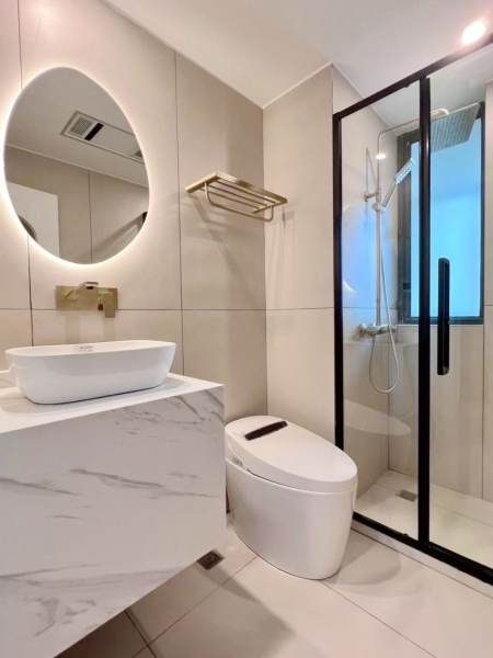 Housing image — Bathroom