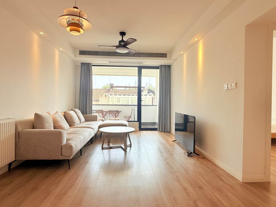 Housing image — Living Room