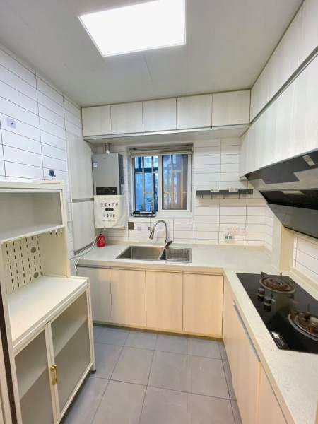 Housing image — Kitchen