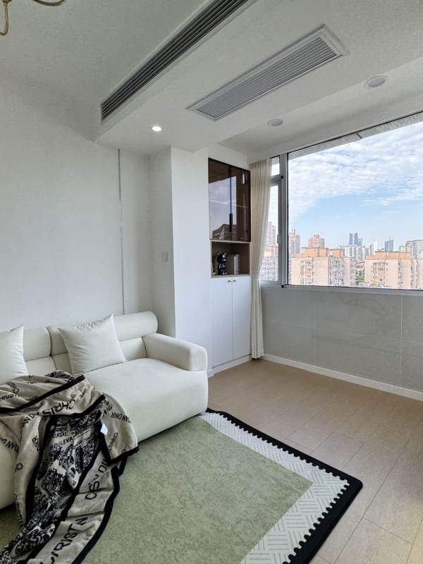Housing image — Living Room