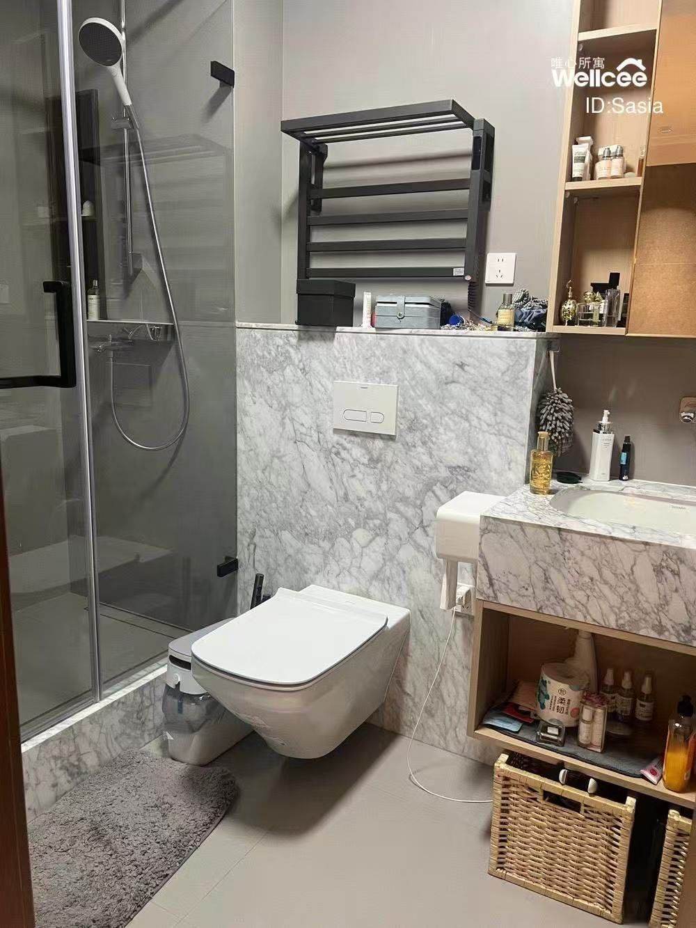 Housing image — Bathroom