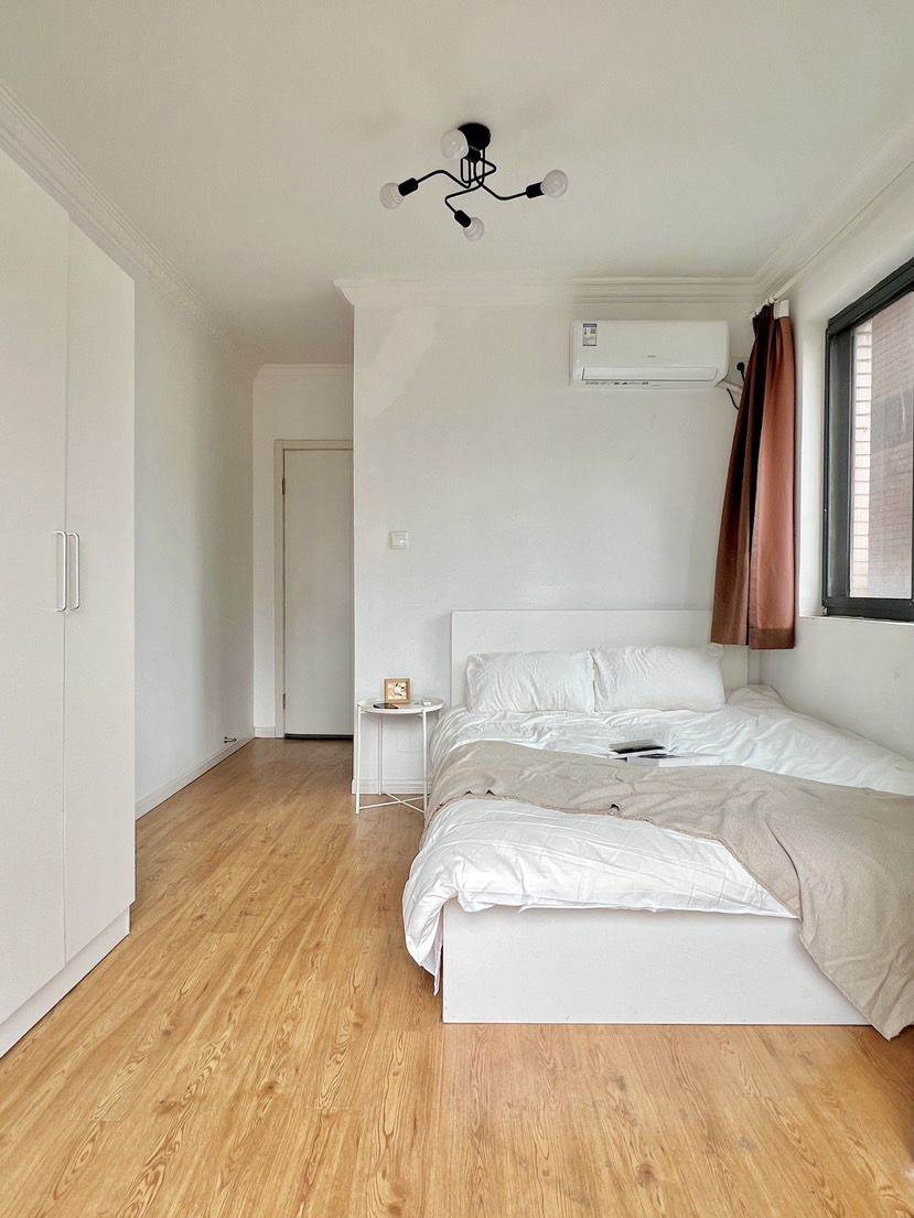 Housing image — Bedroom