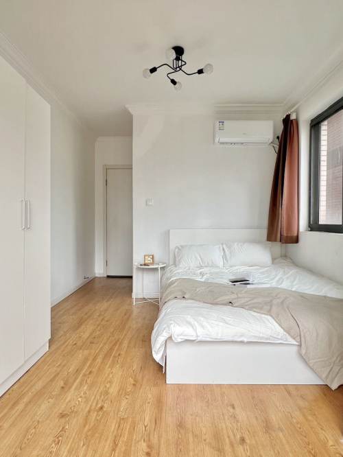 Housing image — Bedroom
