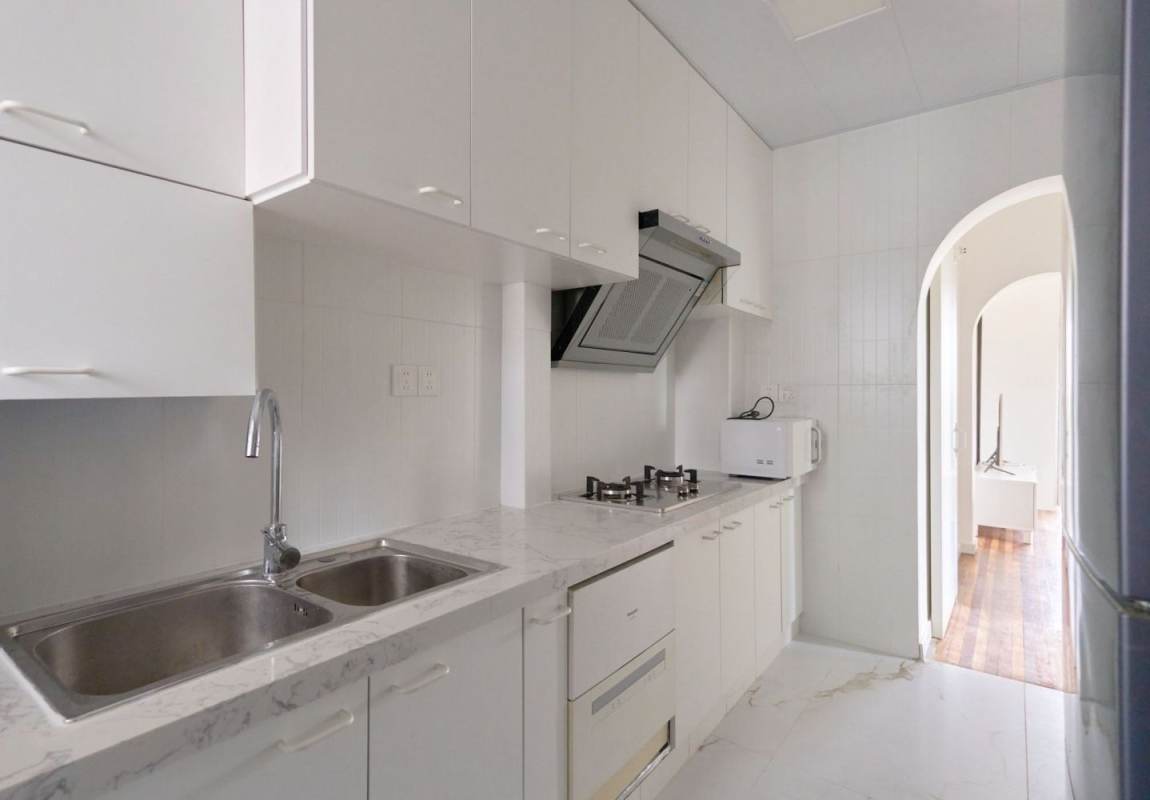 Housing image — Kitchen