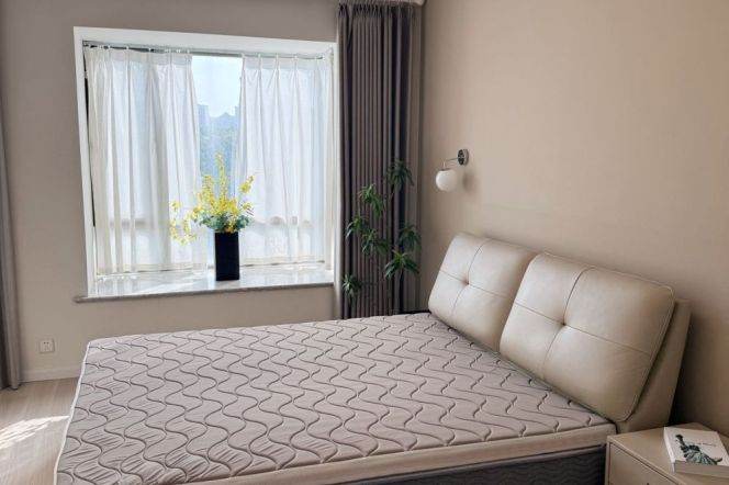 Spacious 2BR Apartment in Gubei