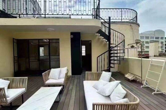 Spacious 2BR Lane House in Old Xuhui with Terrace (L1/L7)
