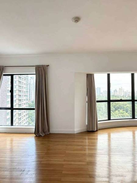 Housing image — Living Room