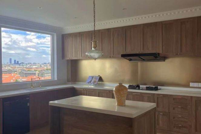 5BR Villa in Hongqiao CBD