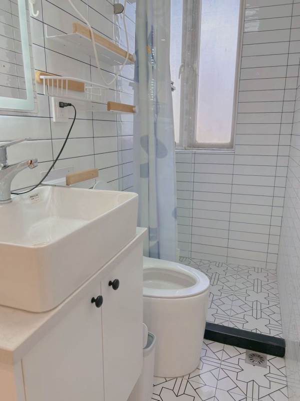 Housing image — Bathroom