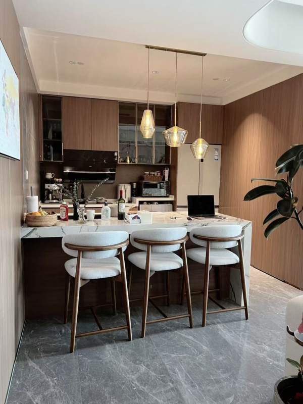 Housing image — Living Room
