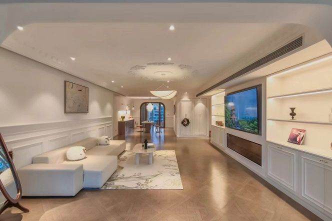 5BR Villa in Hongqiao CBD