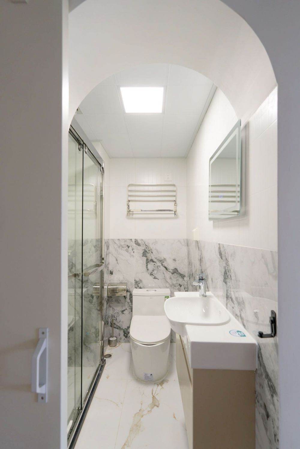 Housing image — Bathroom