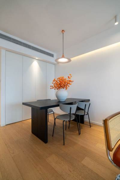 Housing image — Dining Area