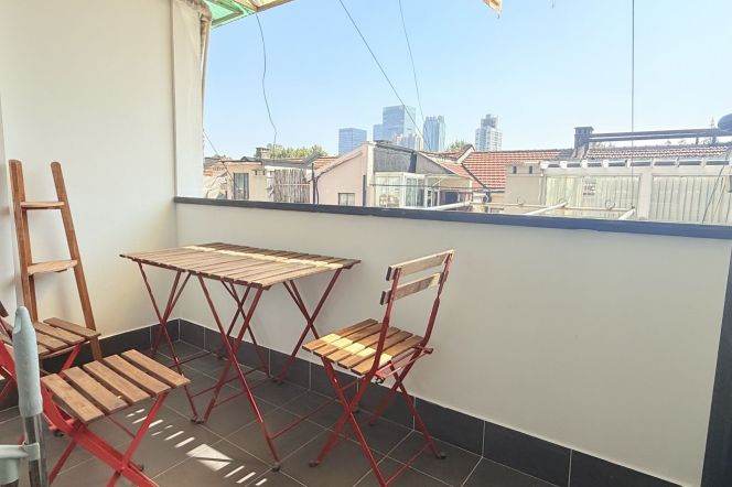 2BR Apartment in Old Xuhui (L2/L7/L14)