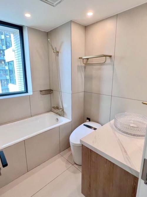 Housing image — Bathroom