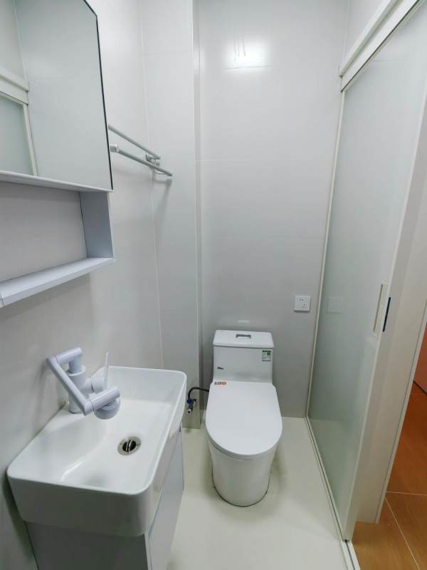 Housing image — Bathroom
