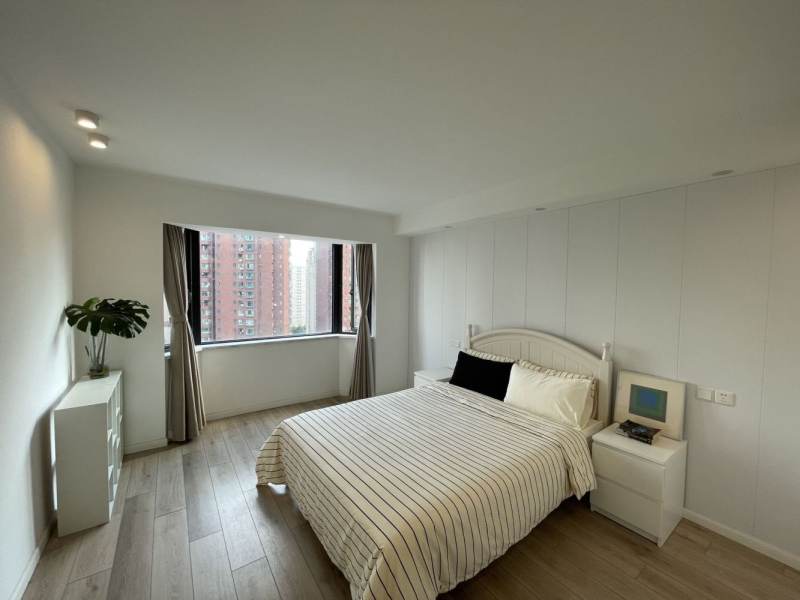 Housing image — Living Room