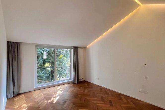4BR Lane House in Old Xuhui with Terrace (L1/L7)