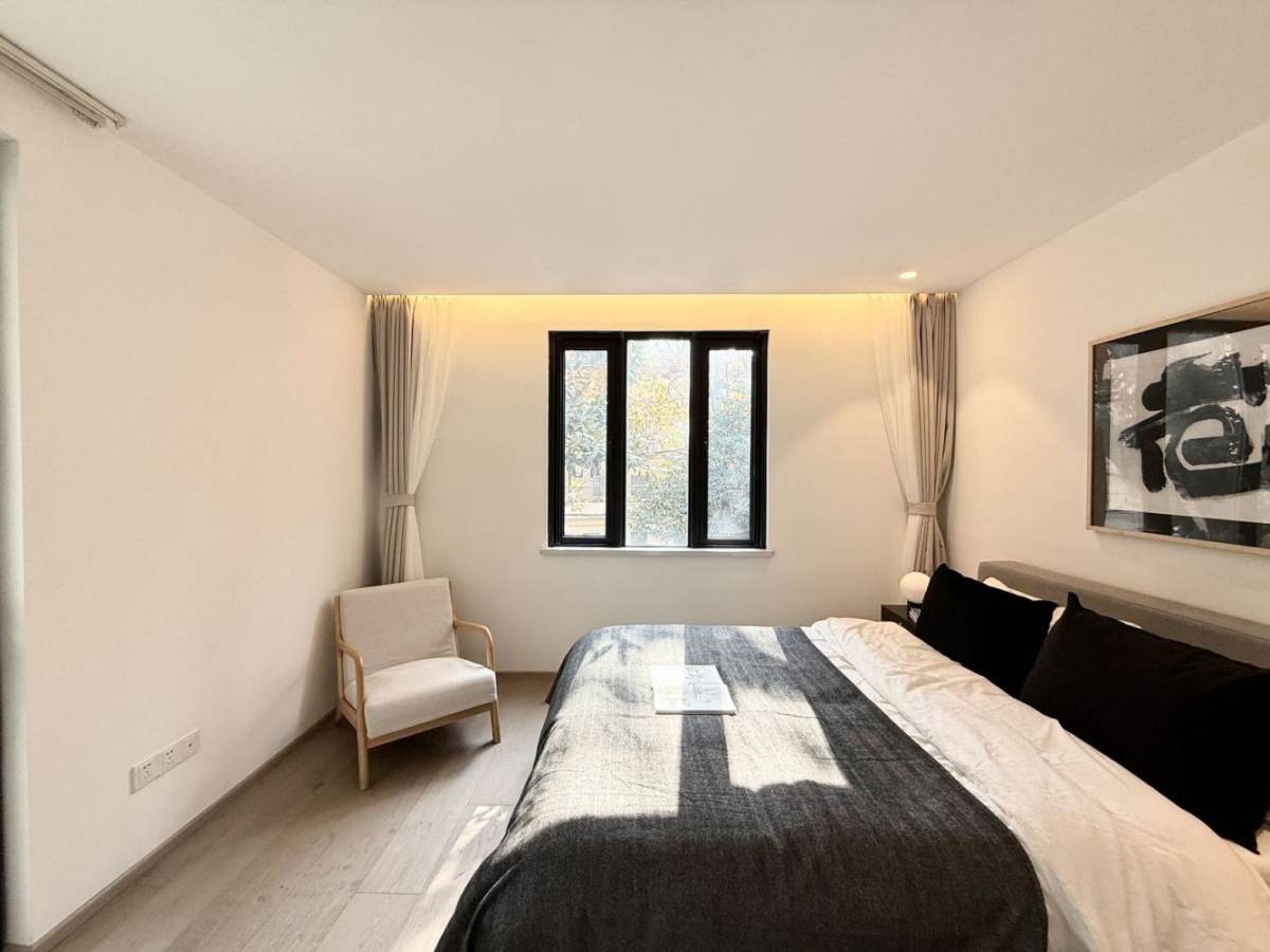 Housing image — Bedroom