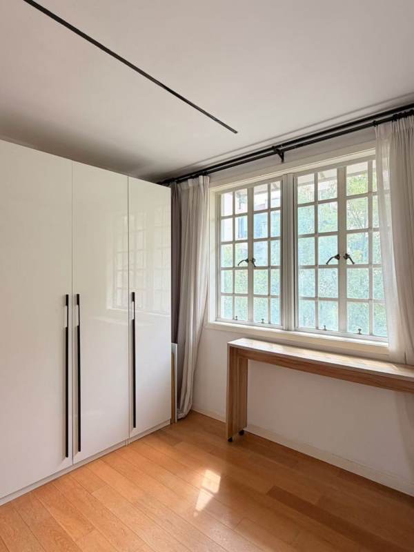Housing image — Bedroom
