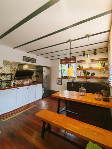 Housing image — Dining Area
