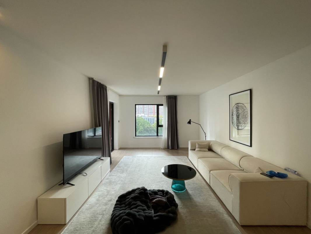 Housing image — Living Room