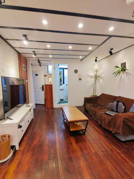 Housing image — Living Room