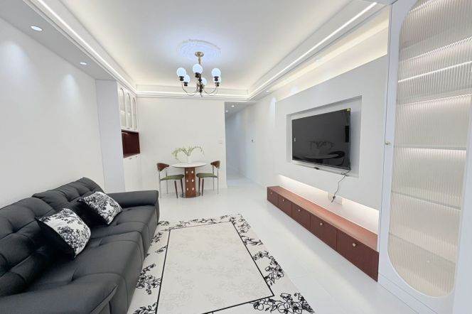 1BR Apartment near Zhongshan Park with Terrace (L2/L3/L4)